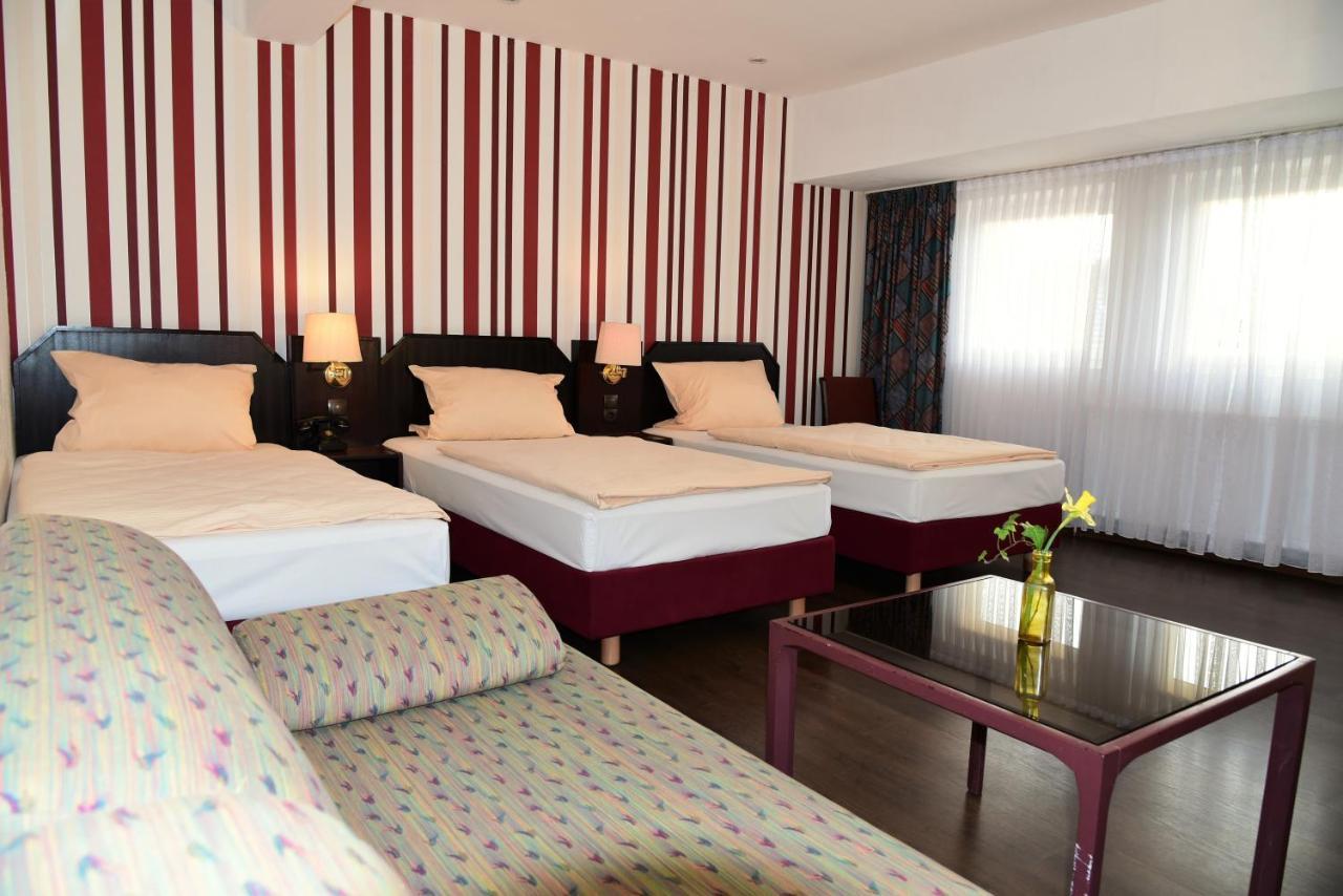 Hotel Harsshof Salzgitter Exterior photo
